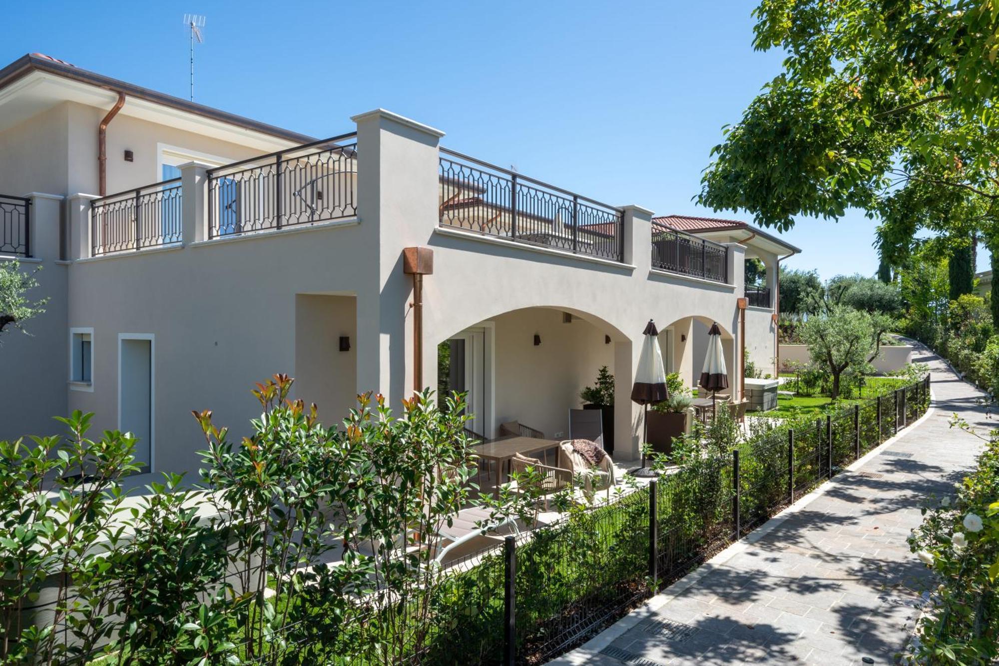 Villa Silvia Apartments Сан-Феліче-дель-Бенако Екстер'єр фото