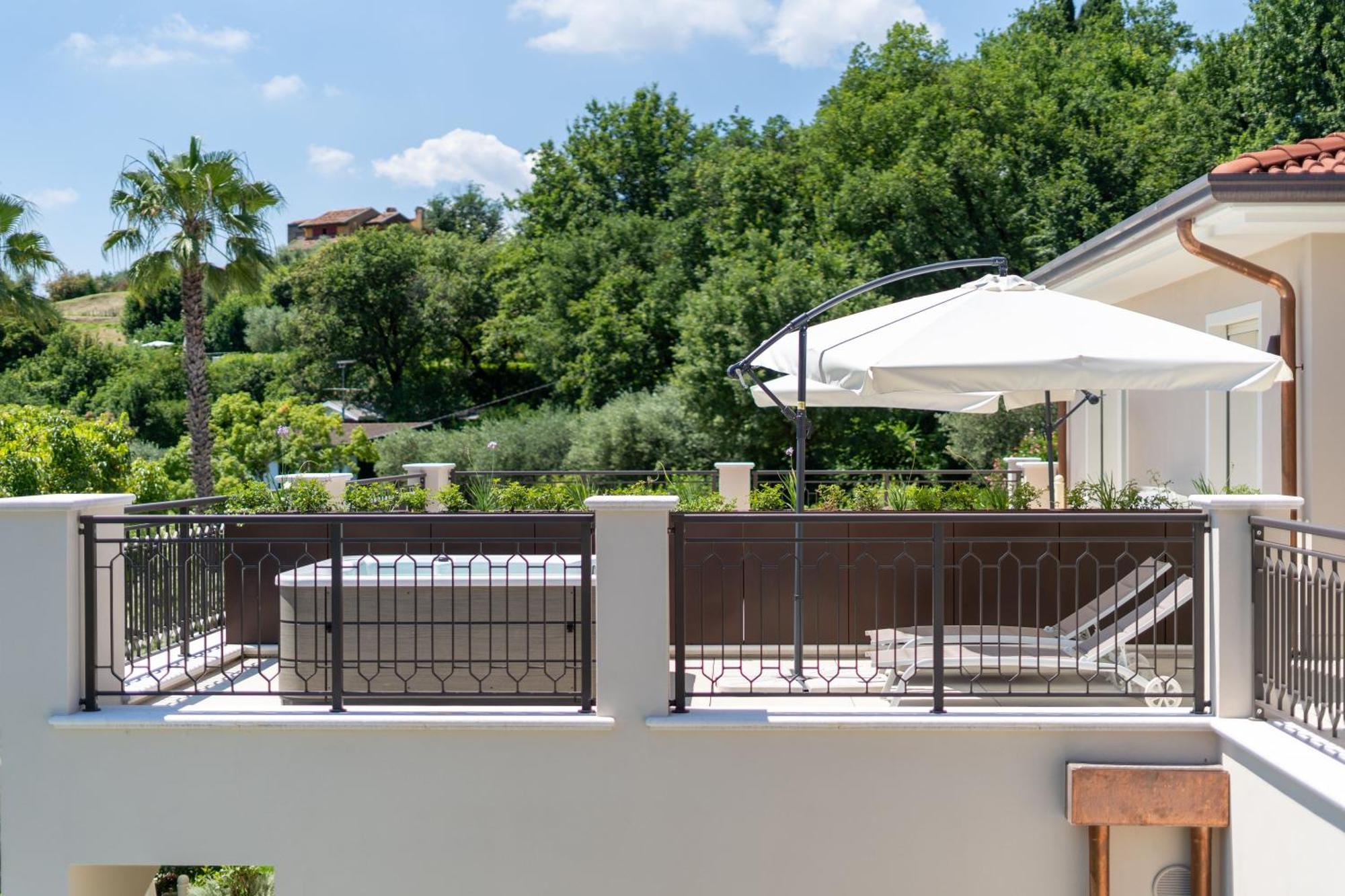 Villa Silvia Apartments Сан-Феліче-дель-Бенако Екстер'єр фото